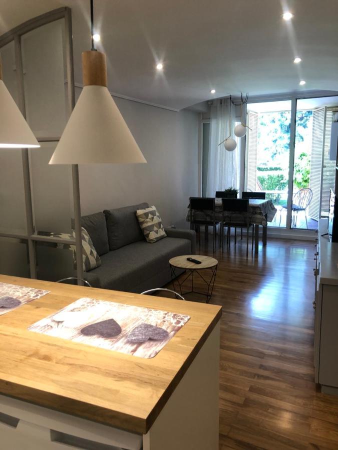 Alojamientos Castellana Jardin 1 Y 2 Parking Y Piscina Gratis!! Burgo Zewnętrze zdjęcie