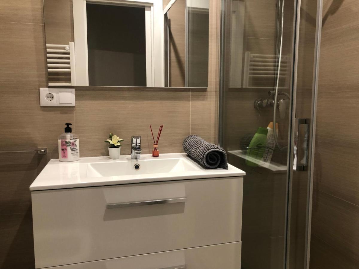 Alojamientos Castellana Jardin 1 Y 2 Parking Y Piscina Gratis!! Burgo Zewnętrze zdjęcie